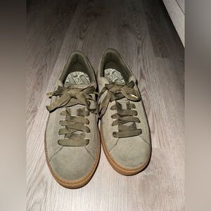 Puma Green Platform Trace Suede Sneakers